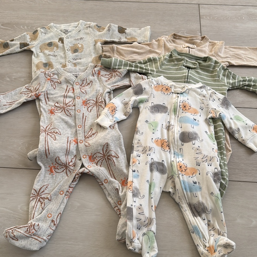 Carters Onesie Bundle (5 pieces 6 months)